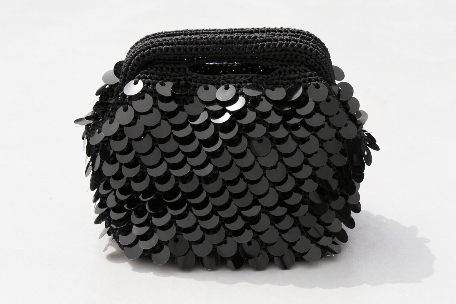 SEQUIN NEGRO NUNI