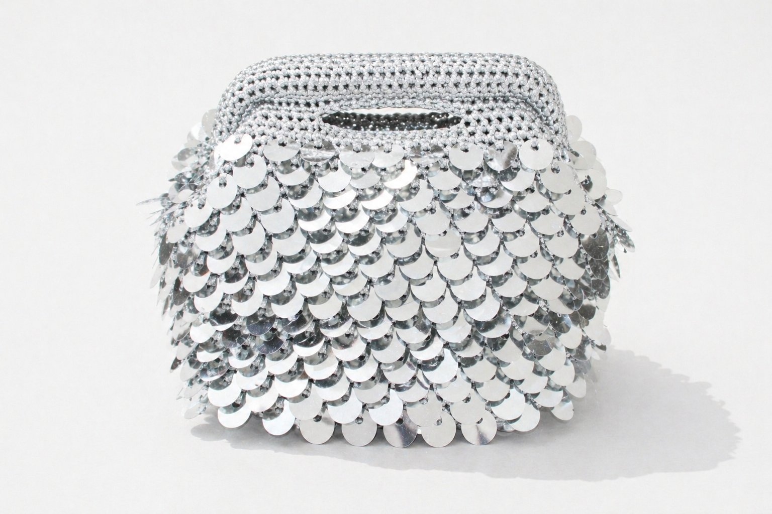 SEQUIN PLATA NUNI